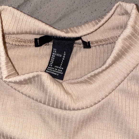 Forever21 crop top - Picture 2 of 3